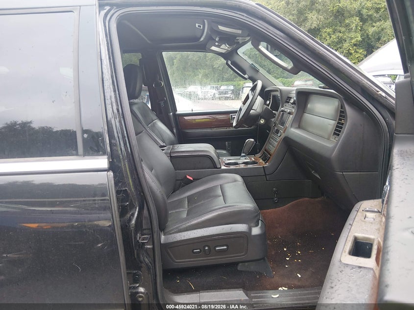 2013 LINCOLN NAVIGATOR auction photo 5