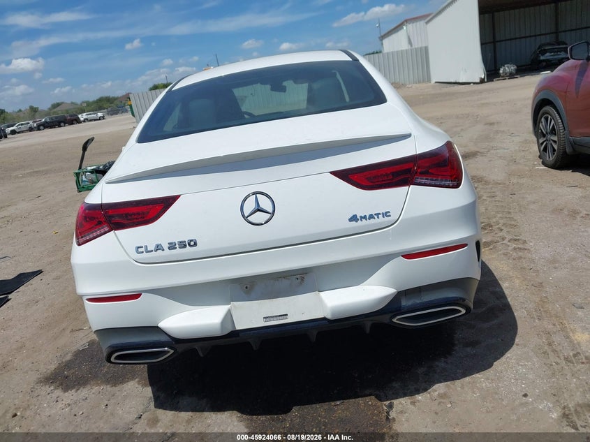 MERCEDES-BENZ CLA 250 COUPE - zdjęcie 16