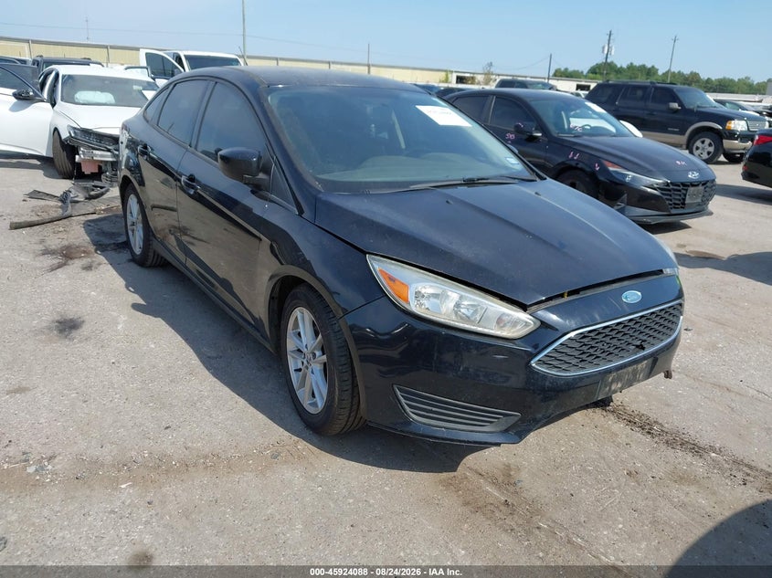 Vin: 1fadp3f2xjl201403, lot: 46423176, ford focus se 2018 img_1