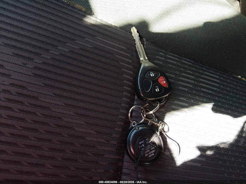 SCION TC 2011 VIN JTKJF5C74B3022408