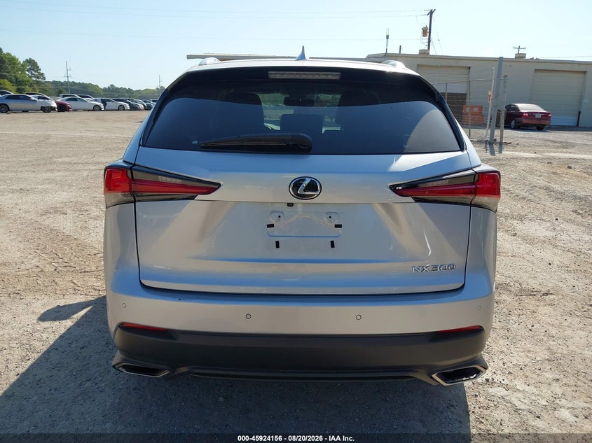 LEXUS NX 300 - zdjęcie 17