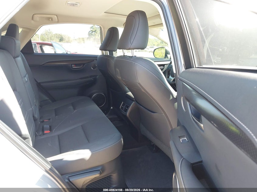 LEXUS NX 300 - zdjęcie 8