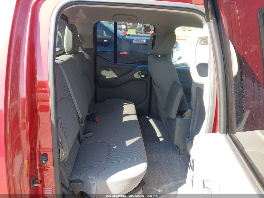 2014 NISSAN FRONTIER auction photo 8