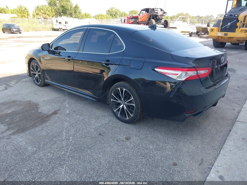 Vin: 4t1g11ak7lu327991, lot: 46423377, toyota camry se 20203
