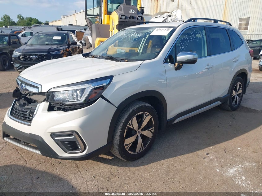 2020 Subaru Forester, Right Front, IAAI, VIN JF2SKAXC3LH560210 — photo 2