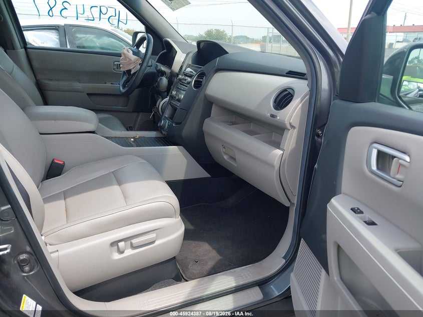 2012 HONDA PILOT auction photo 5