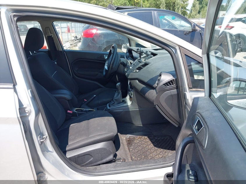 2014 FORD FIESTA — zdjęcie 5