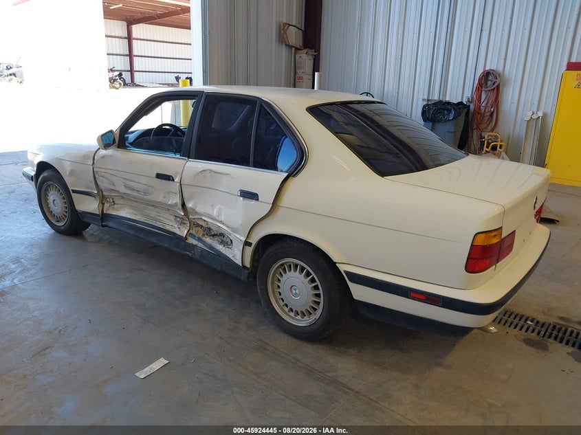 1989 BMW 525 auction photo 3