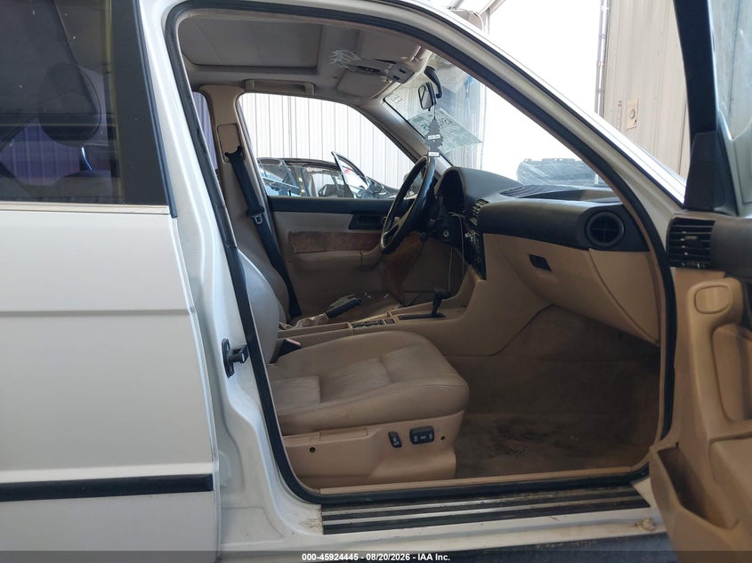1989 BMW 525 auction photo 5