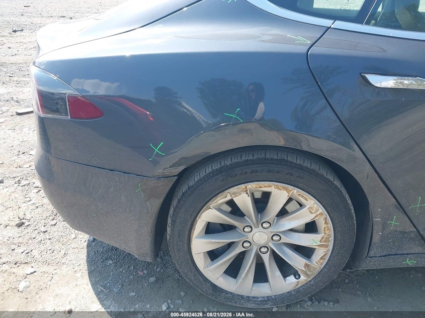 2017 TESLA MODEL S auction photo 6