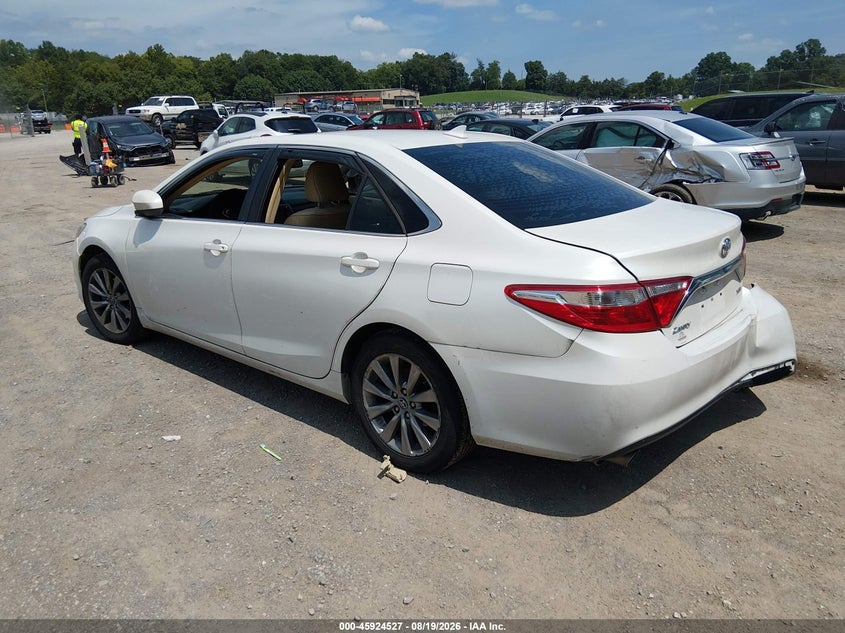 TOYOTA CAMRY - zdjęcie 3