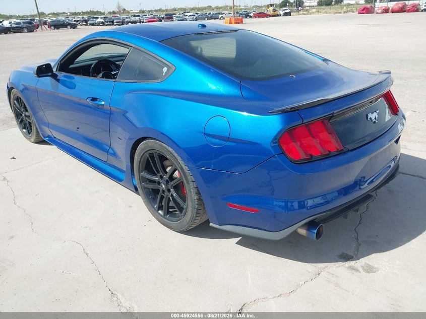 FORD MUSTANG - zdjęcie 3