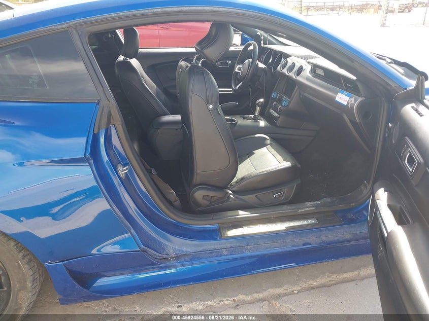 FORD MUSTANG - zdjęcie 5