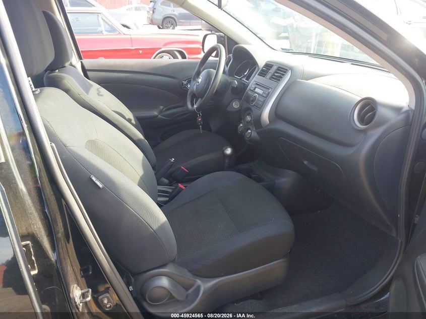2013 NISSAN VERSA auction photo 5