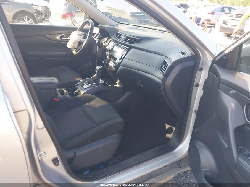 2018 NISSAN ROGUE auction photo 5