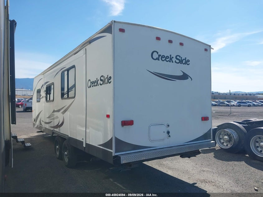 2013 OUTDOORS RV CREEK SIDE auction photo 3