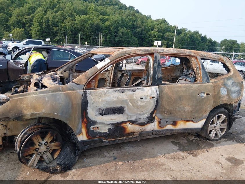 2014 CHEVROLET TRAVERSE auction photo 6