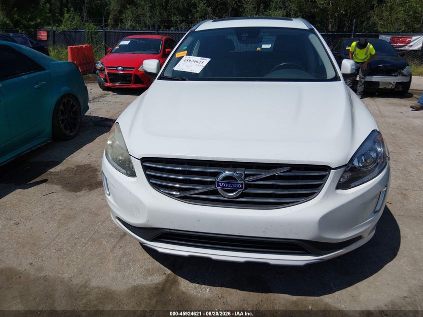VOLVO XC60 - zdjęcie 12