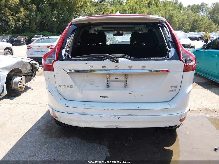 VOLVO XC60 - zdjęcie 16