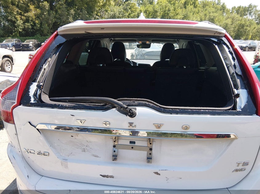 VOLVO XC60 - zdjęcie 6