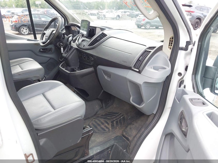 2015 FORD TRANSIT-250 auction photo 5