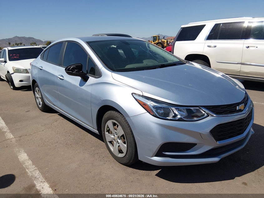 2018 CHEVROLET CRUZE auction photo 1