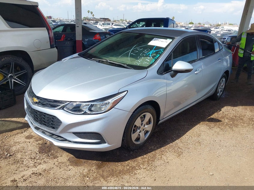 2018 CHEVROLET CRUZE auction photo 2