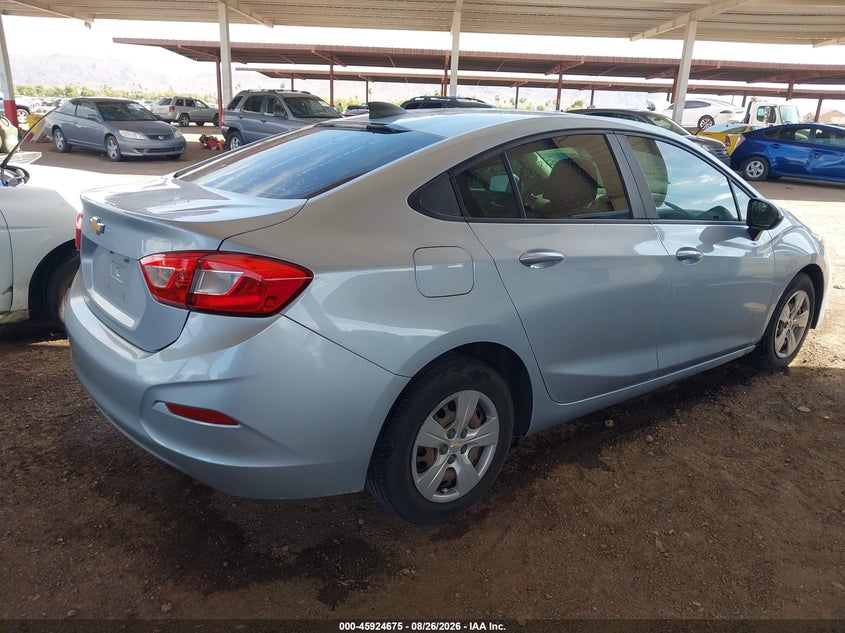2018 CHEVROLET CRUZE auction photo 4