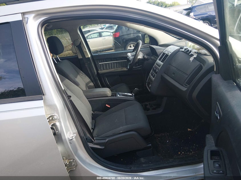 2010 DODGE JOURNEY auction photo 5