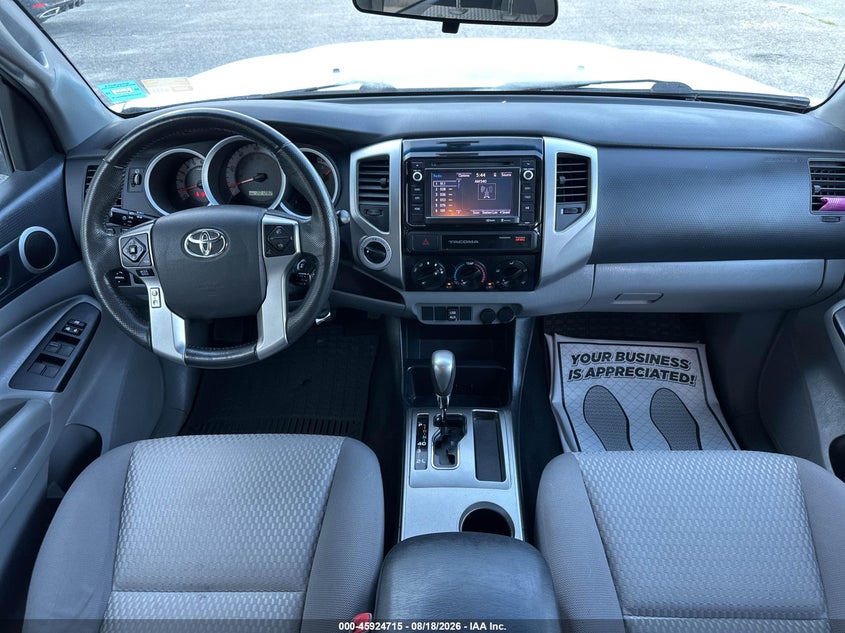 2015 TOYOTA TACOMA auction photo 6