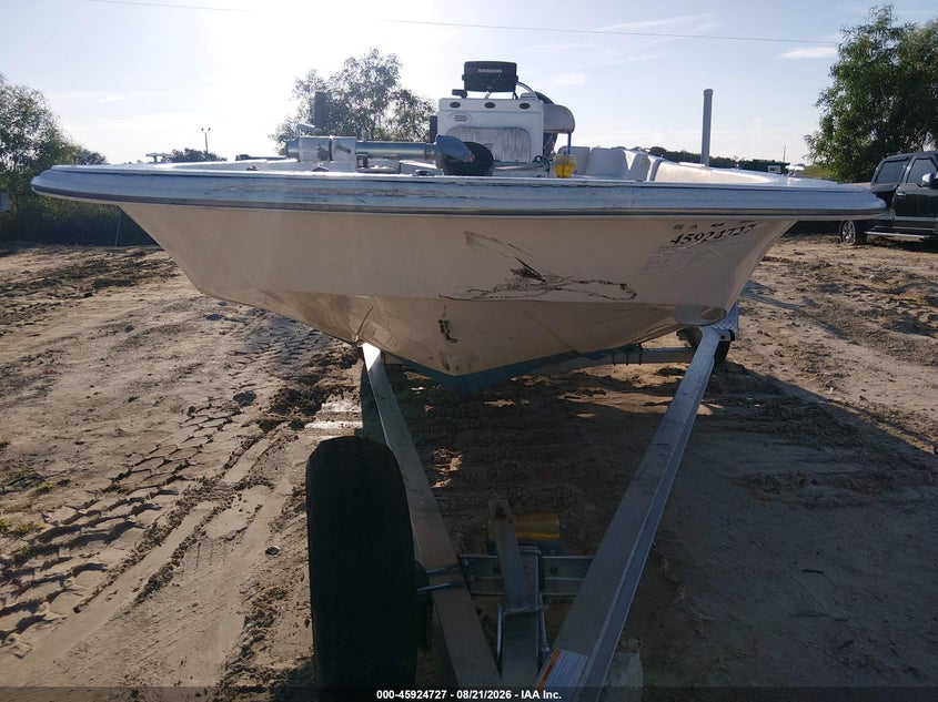 2010 CAROLINA SKIFF 17' auction photo 6