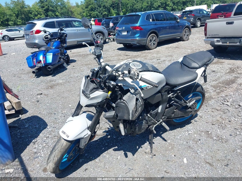 YAMAHA MTN690 2026