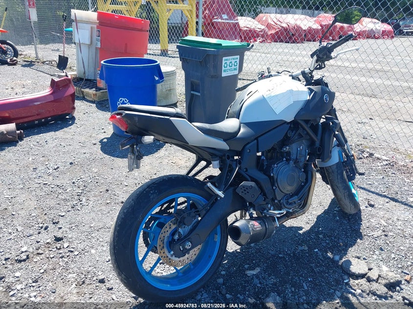 YAMAHA MTN690 2026