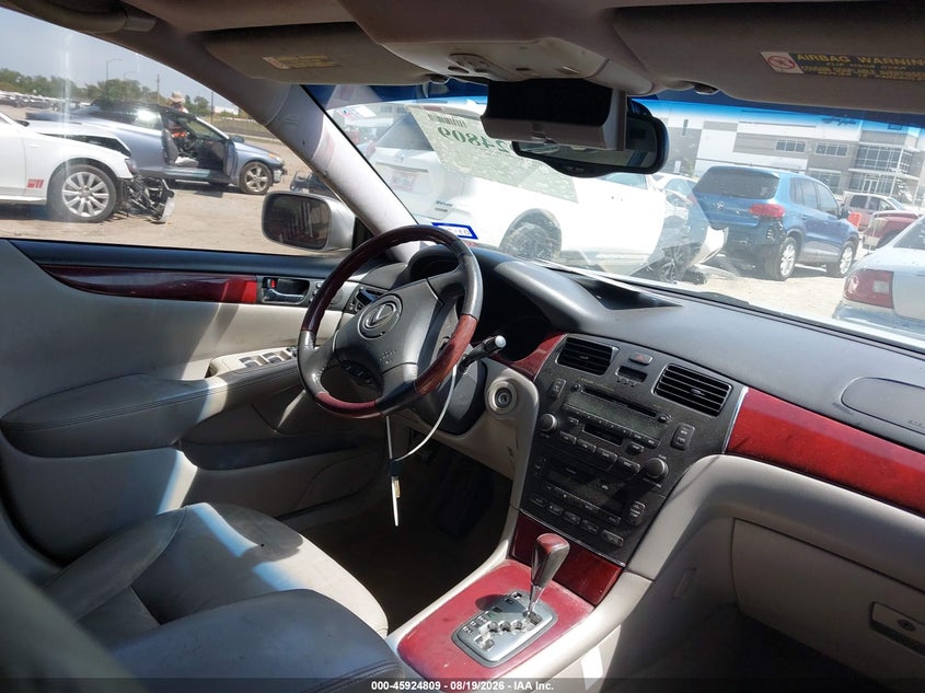 LEXUS ES 300 2002 VIN JTHBF30G425021170