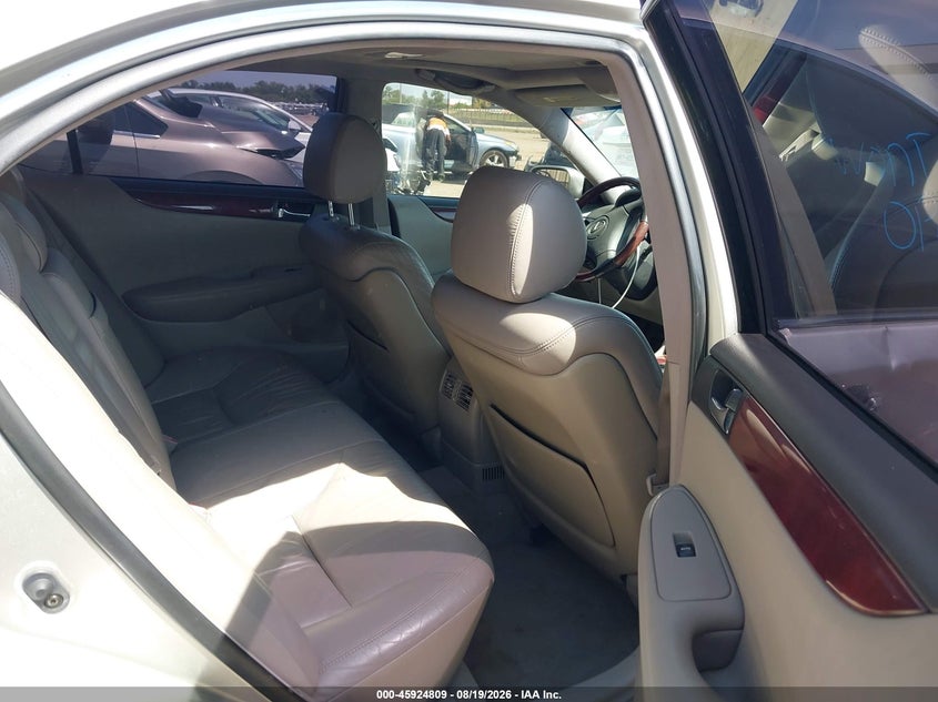 LEXUS ES 300 2002 VIN JTHBF30G425021170