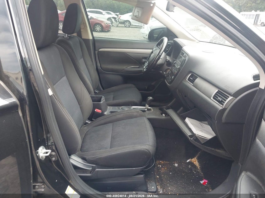 2016 MITSUBISHI OUTLANDER auction photo 5