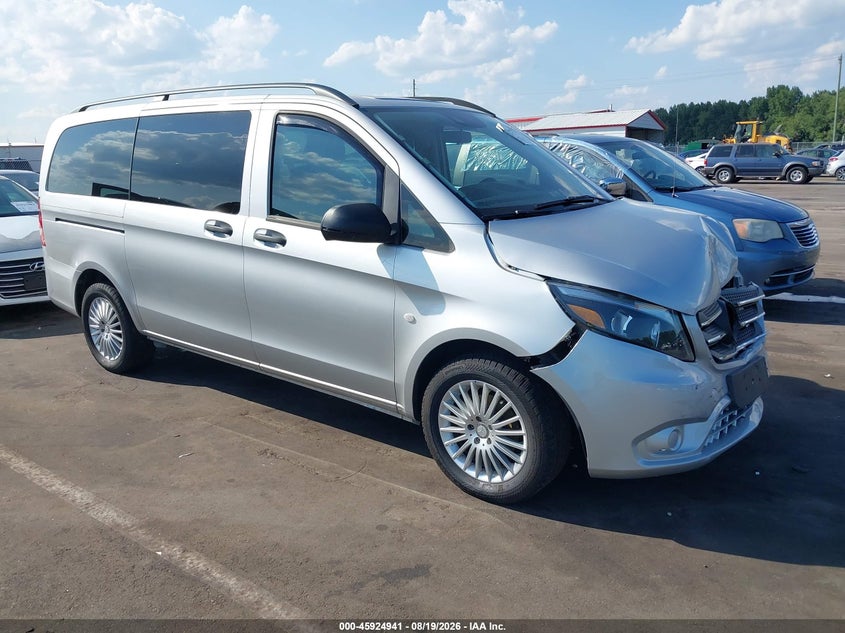 2018 MERCEDES-BENZ METRIS auction photo 1