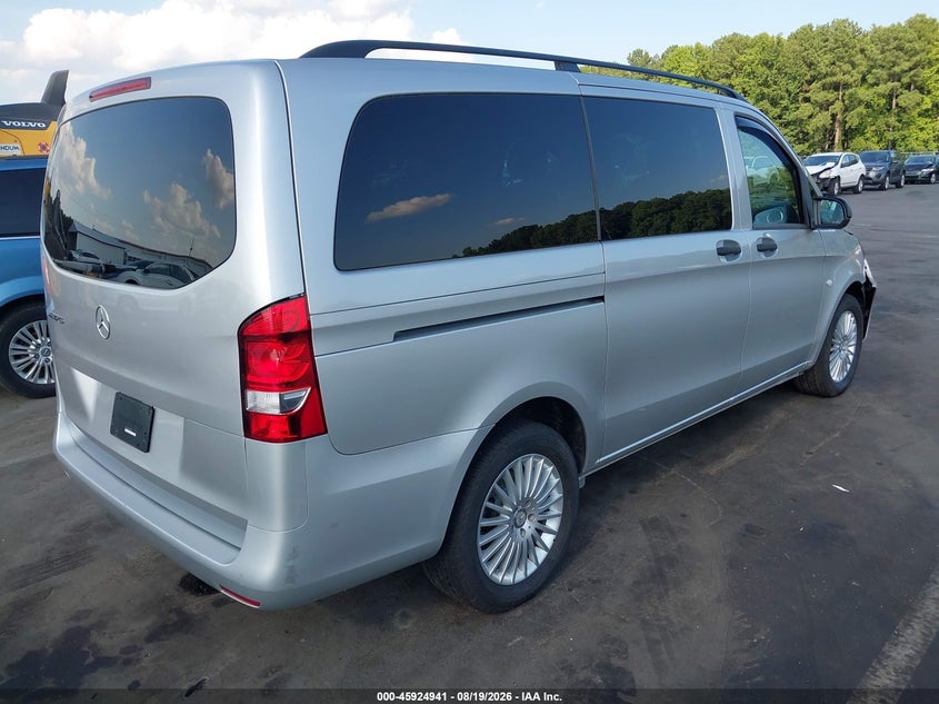 2018 MERCEDES-BENZ METRIS auction photo 4