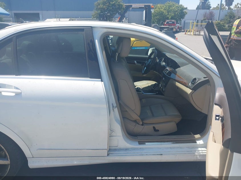2014 MERCEDES-BENZ C 250 — zdjęcie 5