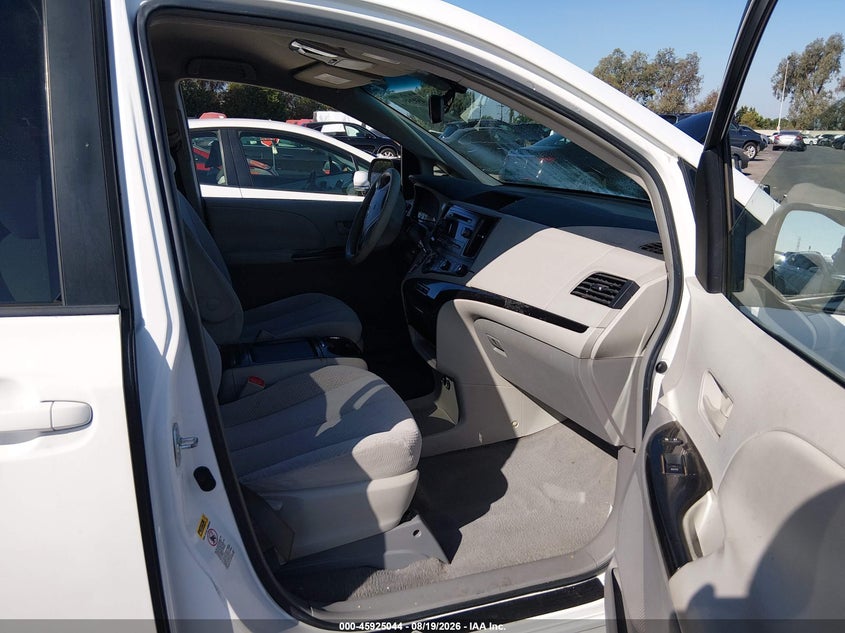 2011 TOYOTA SIENNA VAN 3.5L V-6 DOHC, VVT, 265HP