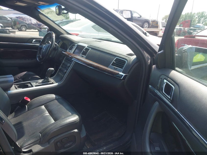 2010 LINCOLN MKS auction photo 5