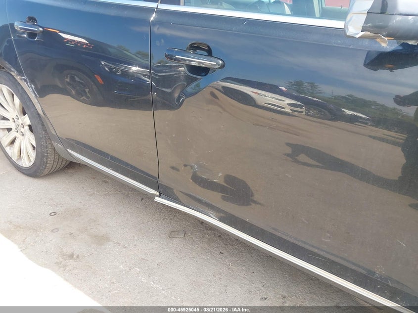 2010 LINCOLN MKS auction photo 6