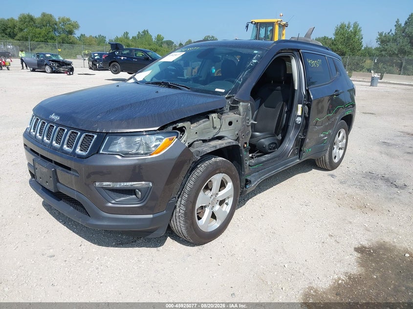 2018 Jeep Compass, Левый бок, IAAI, VIN 3C4NJCBB1JT339275 — фото 2