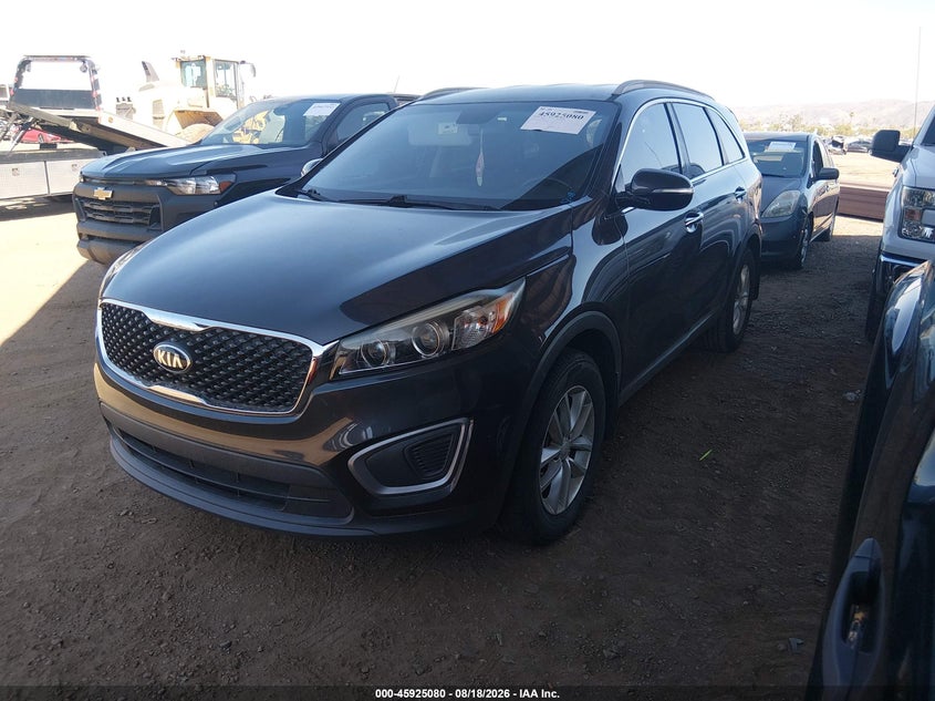 2016 Kia Sorento, Normal Wear & Tear, IAAI, VIN 5XYPG4A30GG069317 — photo 2