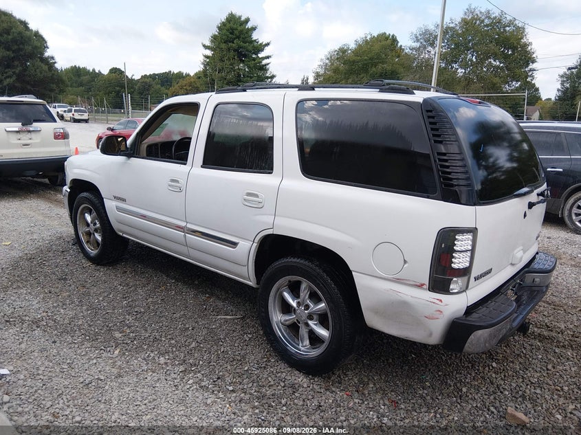 2004 GMC YUKON auction photo 3