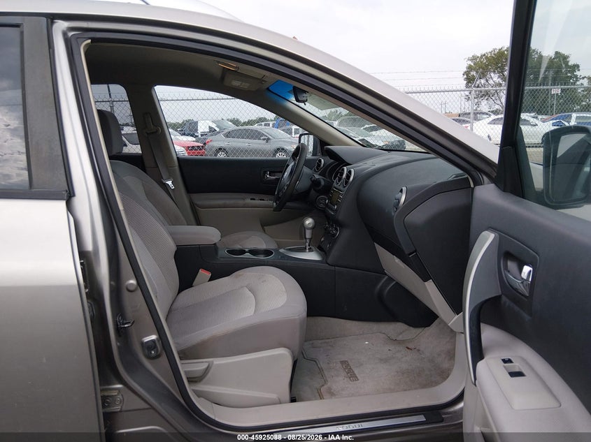 2013 NISSAN ROGUE auction photo 5