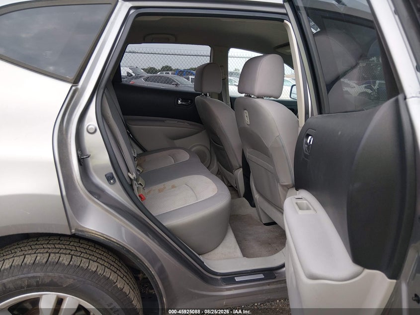 2013 NISSAN ROGUE auction photo 8