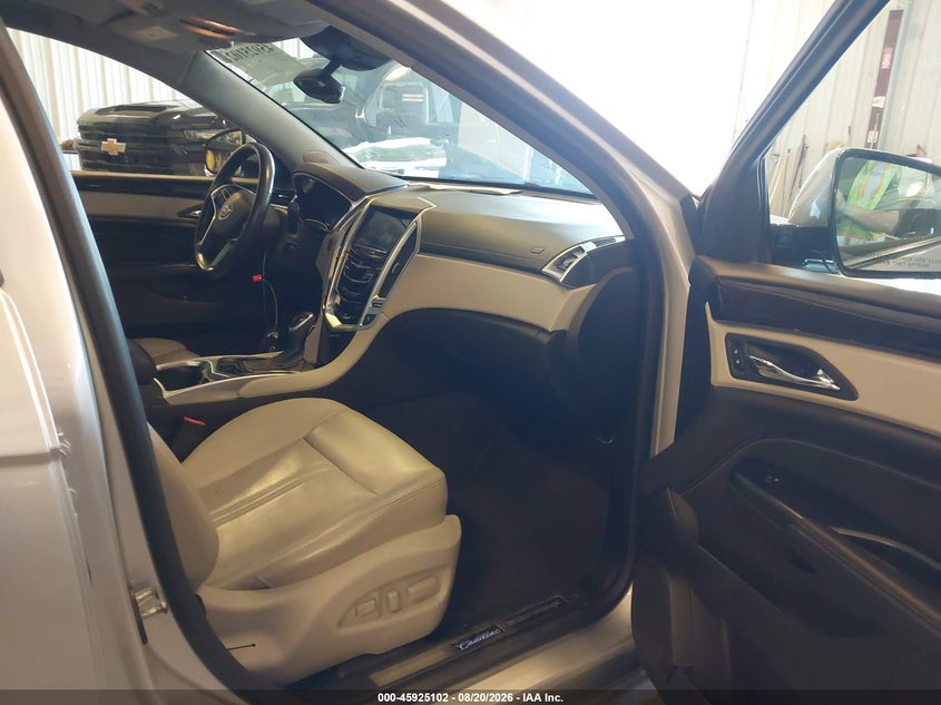 2015 CADILLAC SRX auction photo 5