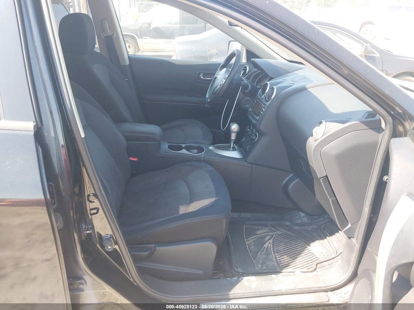 2012 NISSAN ROGUE auction photo 5