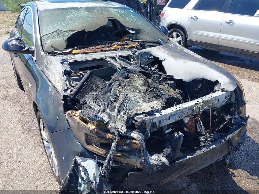 2011 BUICK REGAL auction photo 6